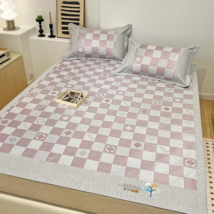 91家纺网 家纺一手货源 找家纺 2023澳梵植物抗菌冰丝凉席三件套软席 方格-粉