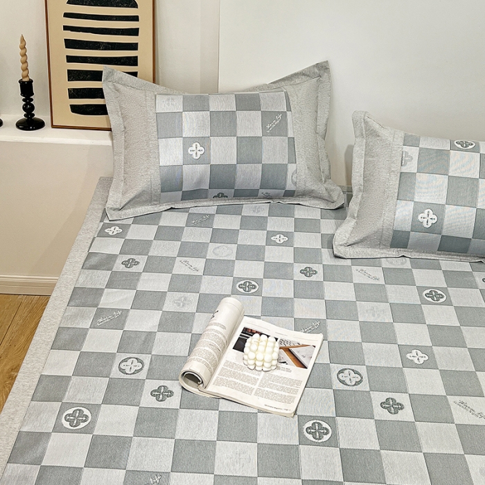 91家纺网 家纺一手货源 找家纺 2023澳梵植物抗菌冰丝凉席三件套软席 方格-灰色