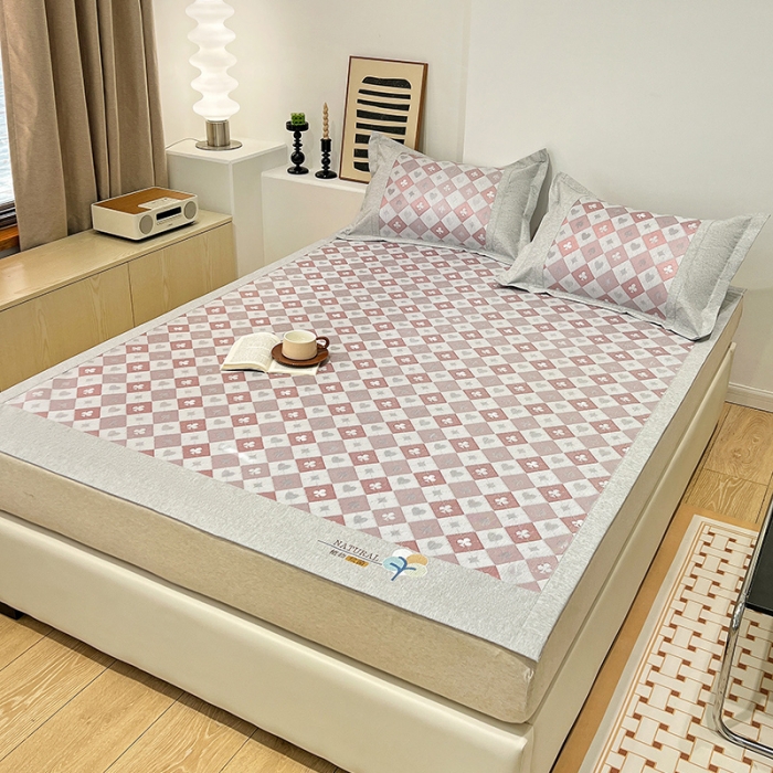 91家纺网 家纺一手货源 找家纺 2023澳梵植物抗菌冰丝凉席三件套软席 棋盘-红棕