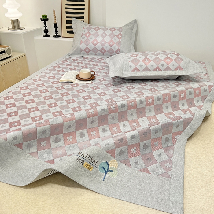 91家纺网 家纺一手货源 找家纺 2023澳梵植物抗菌冰丝凉席三件套软席 棋盘-红棕