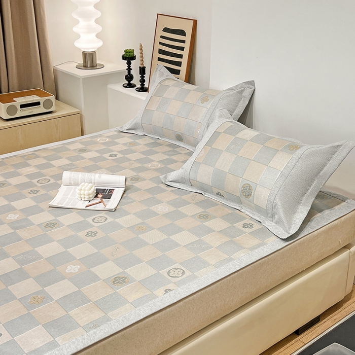 91家纺网 家纺一手货源 找家纺 2023澳梵植物抗菌冰丝凉席三件套软席 方格-咖啡