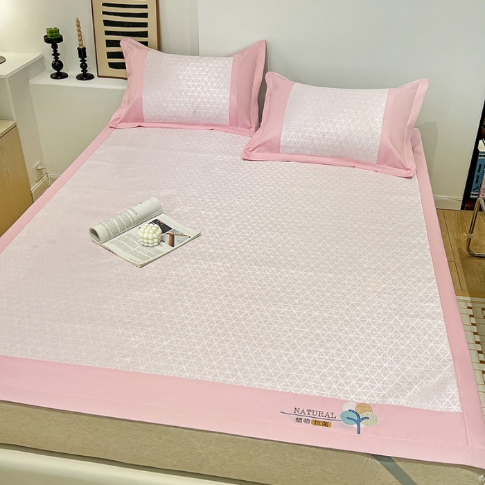 91家纺网 家纺一手货源 找家纺 2023澳梵植物抗菌冰丝凉席三件套软席 米格-粉