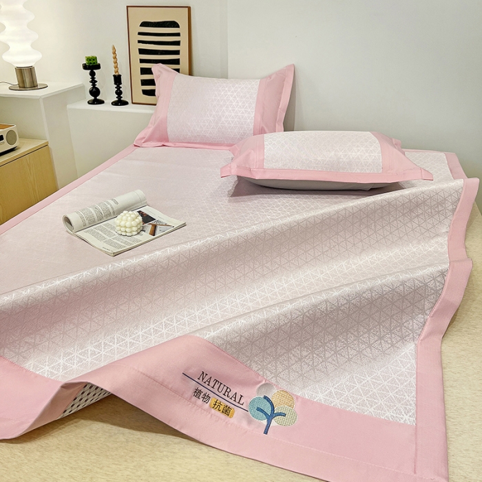 91家纺网 家纺一手货源 找家纺 2023澳梵植物抗菌冰丝凉席三件套软席 米格-粉