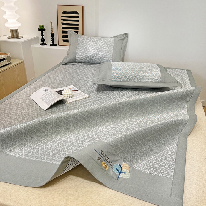 91家纺网 家纺一手货源 找家纺 2023澳梵植物抗菌冰丝凉席三件套软席 米格-灰