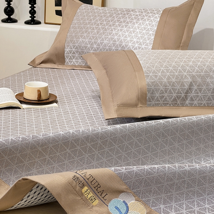 91家纺网 家纺一手货源 找家纺 2023澳梵植物抗菌冰丝凉席三件套软席 米格-金咖