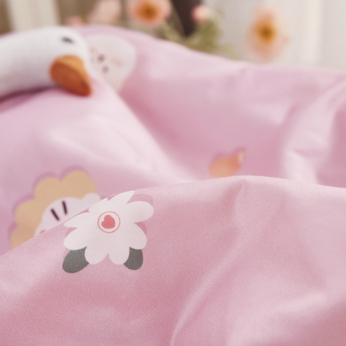 91家纺网 家纺一手货源 找家纺 丝涟 2023新款 A类儿童针织棉印花夏被 熊猫-粉