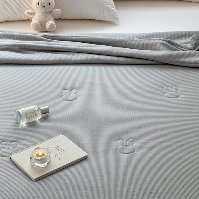 91家纺网 家纺一手货源 找家纺 伊被源 2023新款华夫格针织棉夏被--无标款 灰