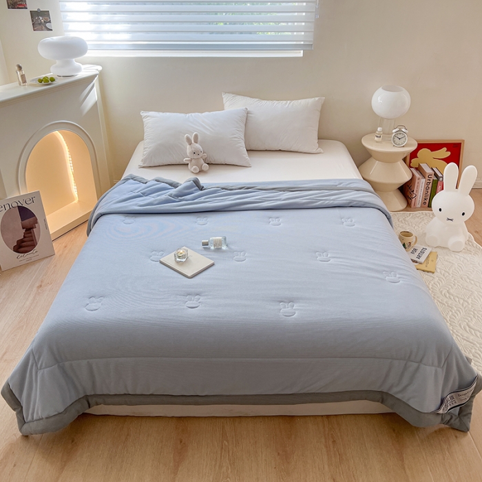 91家纺网 家纺一手货源 找家纺 伊被源 2023新款华夫格针织棉夏被--无标款 灰蓝