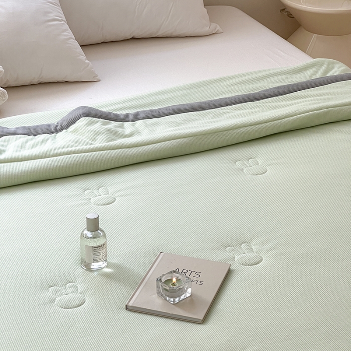 91家纺网 家纺一手货源 找家纺 伊被源 2023新款华夫格针织棉夏被--无标款 绿