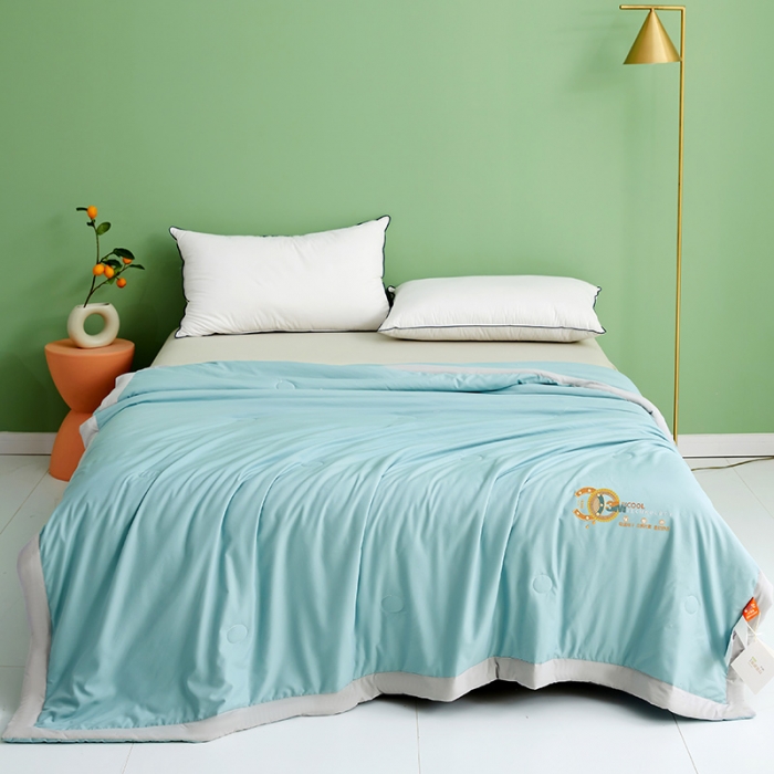 91家纺网 家纺一手货源 找家纺 伊被源 2023新款26℃小凉皮蚕蛹蛋白夏被 宁静蓝