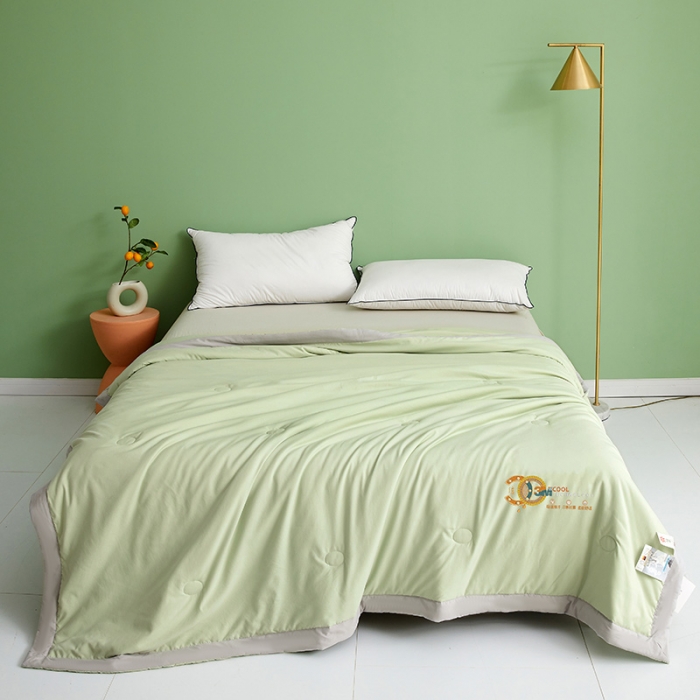 91家纺网 家纺一手货源 找家纺 伊被源 2023新款26℃小凉皮蚕蛹蛋白夏被 青果绿