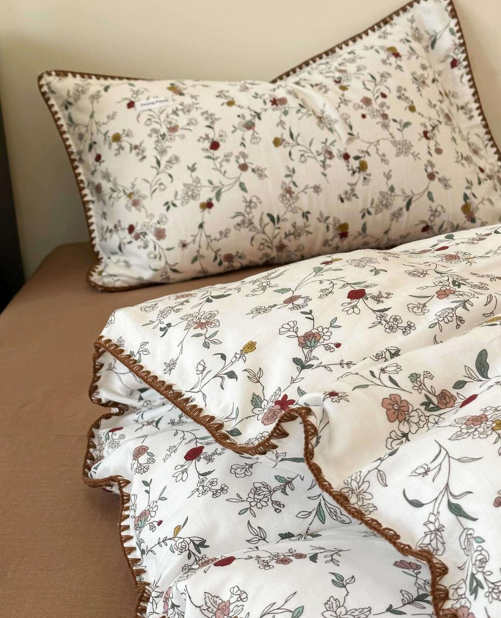 91家纺网 家纺一手货源 找家纺 洋铭区 2023新款双层纱四件套系列 小紫花束