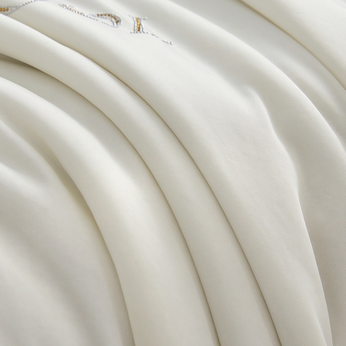 91家纺网 家纺一手货源 找家纺 伊被源 新款弹力凉感丝夏被烫钻包边空调被单人双人夏被礼盒装-缪斯 缪斯-珍珠白