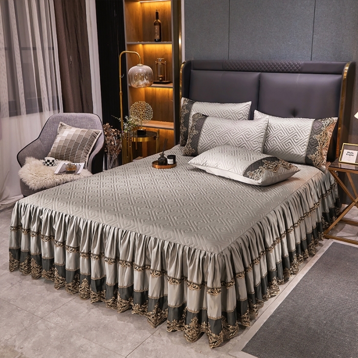 91家纺网 家纺一手货源 找家纺 罗艺轩 2024新款贡缎提花夹棉床裙尊享系列四件套冰灿银