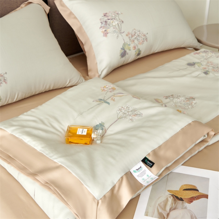 91家纺网 家纺一手货源 找家纺 2023新款印花天丝夏被四件套 春日