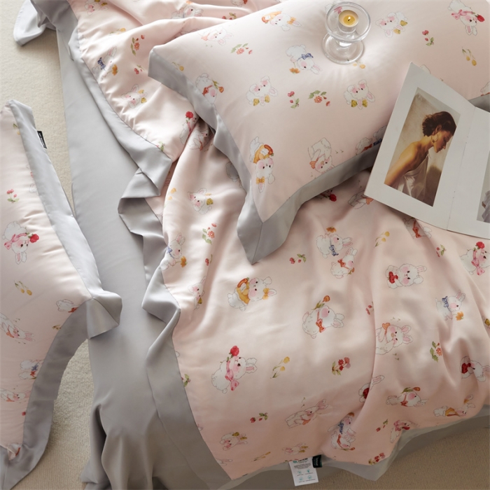 91家纺网 家纺一手货源 找家纺 2023新款印花天丝夏被四件套 萌兔 粉