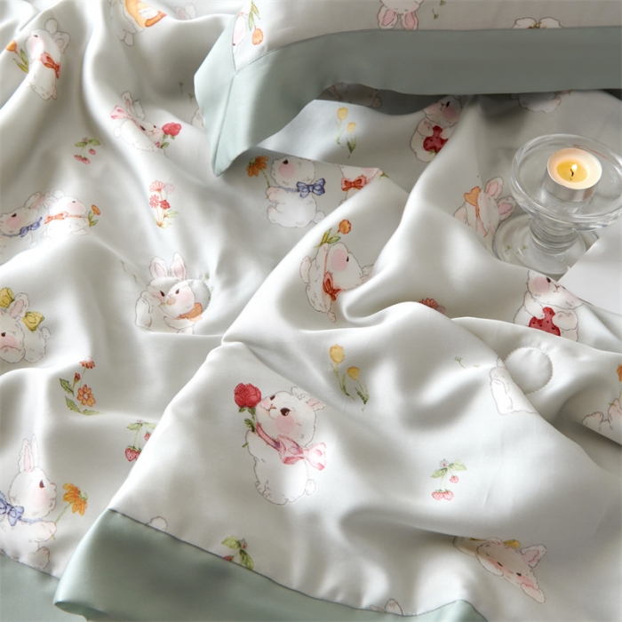 91家纺网 家纺一手货源 找家纺 2023新款印花天丝夏被四件套 萌兔 绿