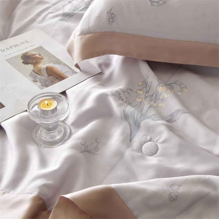 91家纺网 家纺一手货源 找家纺 2023新款印花天丝夏被四件套 暮雨