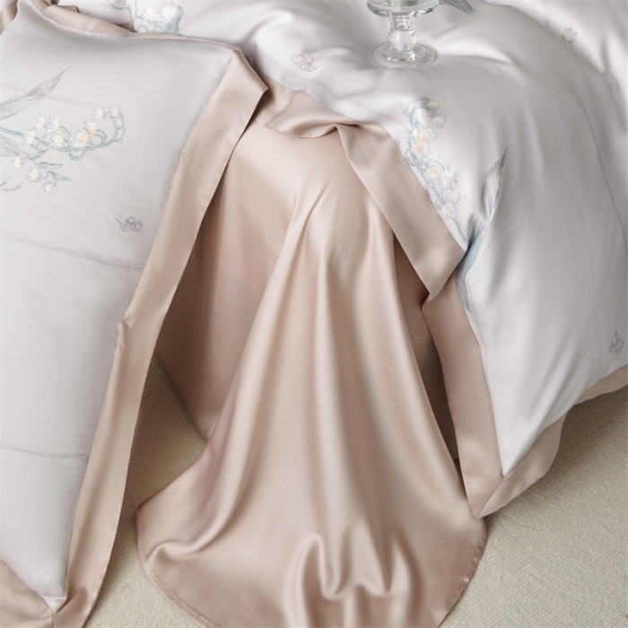 91家纺网 家纺一手货源 找家纺 2023新款印花天丝四件套 暮雨