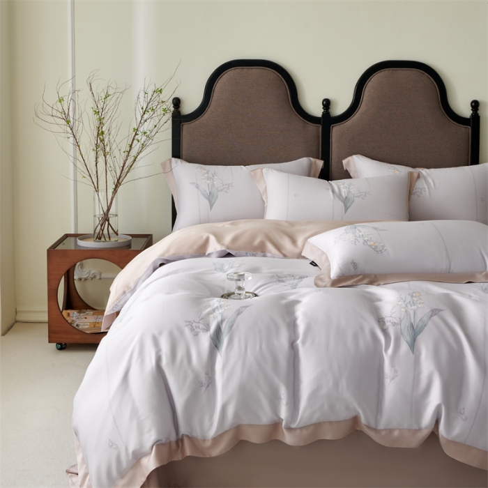 91家纺网 家纺一手货源 找家纺 2023新款印花天丝四件套 暮雨