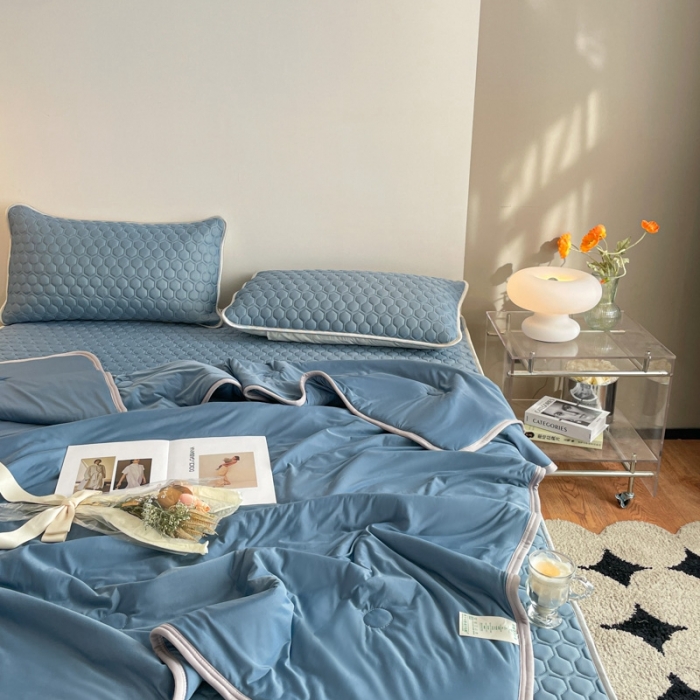 91家纺网 家纺一手货源 找家纺 欧邦  新款纯色凉感丝乳胶床笠款夏被四件套 藏蓝