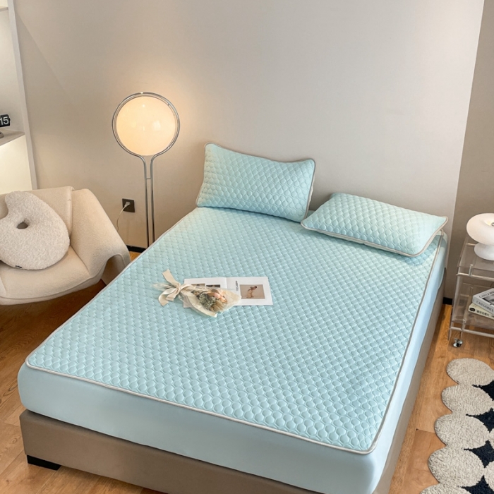 91家纺网 家纺一手货源 找家纺 欧邦  新款纯色凉感丝乳胶床笠款夏被四件套 湖蓝