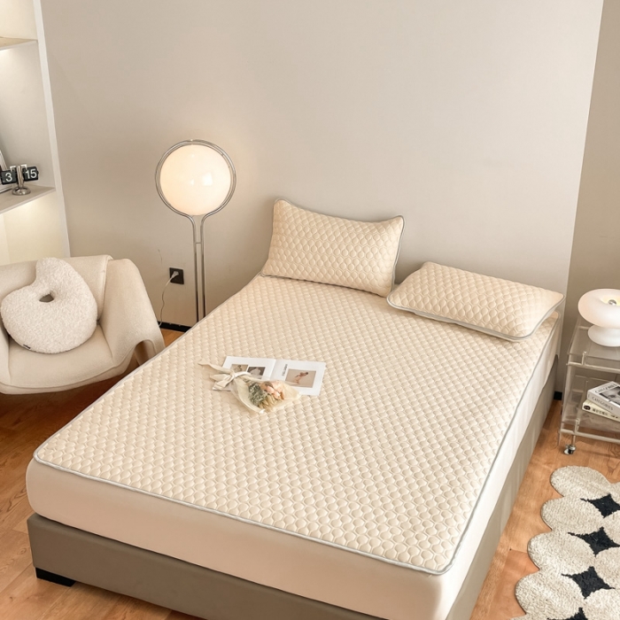 91家纺网 家纺一手货源 找家纺 欧邦  新款纯色凉感丝乳胶床笠款夏被四件套 杏色