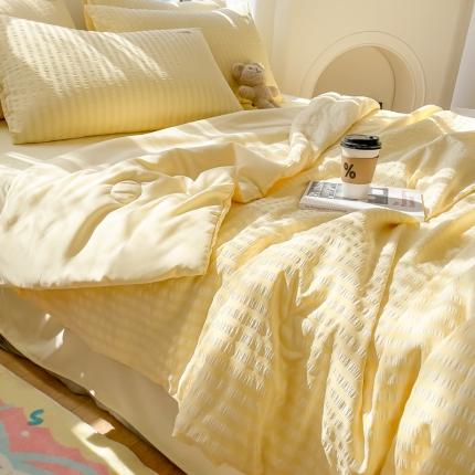 91家纺网 家纺一手货源 找家纺 赫本家纺2025新款泡泡纱夏被 夏被四件套 嫩黄