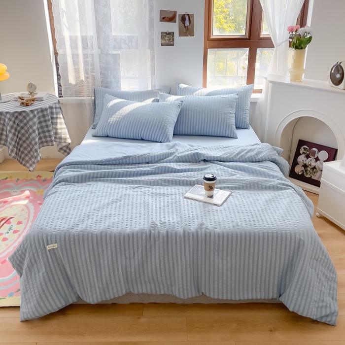 91家纺网 家纺一手货源 找家纺 赫本家纺2025新款泡泡纱夏被 夏被四件套 微蓝