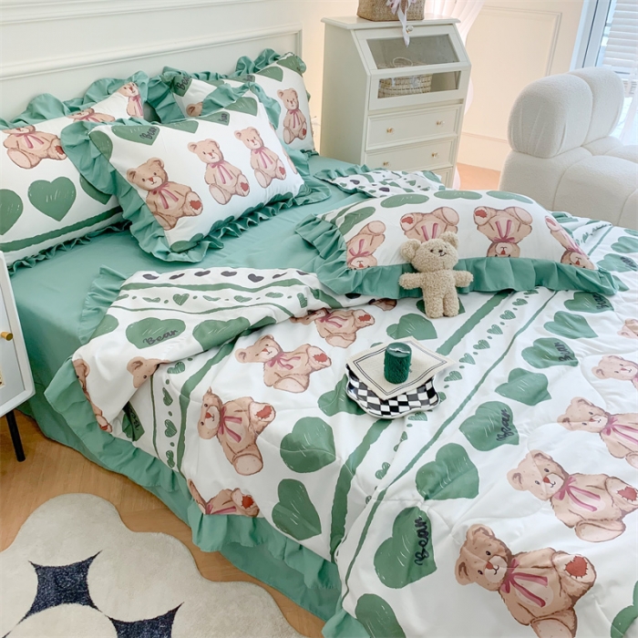 91家纺网 家纺一手货源 找家纺 2025新款吾欢心糯小棉韩版花边夏被四件套 芬迪熊