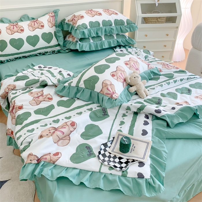 91家纺网 家纺一手货源 找家纺 2025新款吾欢心糯小棉韩版花边夏被四件套 芬迪熊