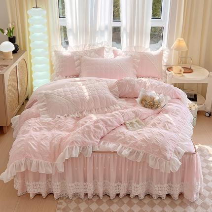 91家纺网 家纺一手货源 找家纺 罗艺轩 2024新款 泡泡纱夹棉床裙白雪公主系列四件套 少女粉