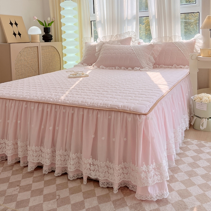 91家纺网 家纺一手货源 找家纺 罗艺轩 2024新款 泡泡纱夹棉床裙白雪公主系列四件套 少女粉