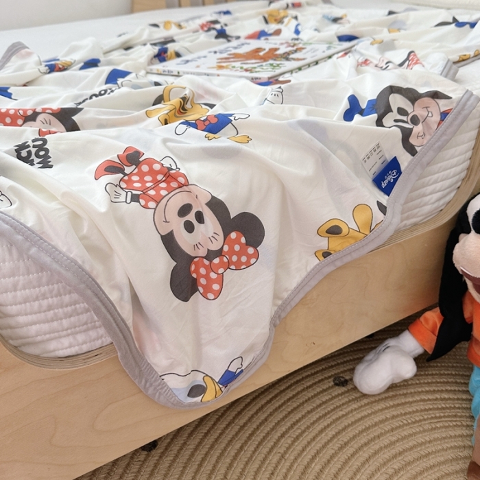 91家纺网 家纺一手货源 找家纺 星期八 2023新款 迪斯尼凉感毯 萌趣