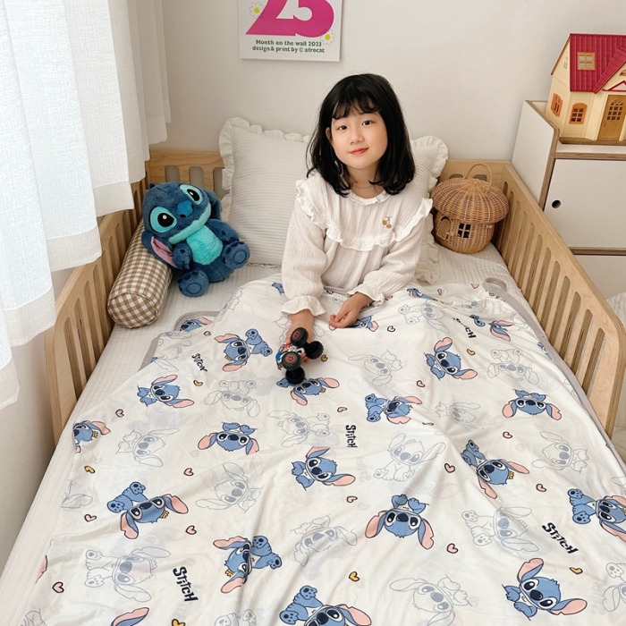 91家纺网 家纺一手货源 找家纺 星期八 2023新款 迪斯尼凉感毯 史迪仔