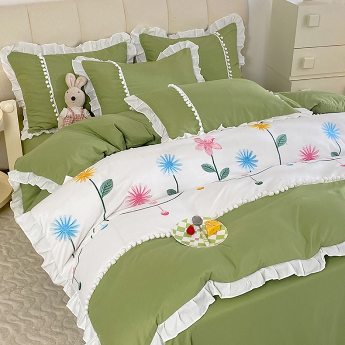 91家纺网 家纺一手货源 找家纺 绒兔兔 2023柔肤棉韩版刺绣精致毛球工艺四件套 春日-橄榄绿