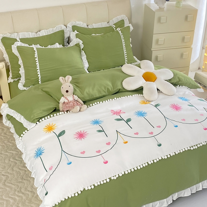 91家纺网 家纺一手货源 找家纺 绒兔兔 2023柔肤棉韩版刺绣精致毛球工艺四件套 春日-橄榄绿