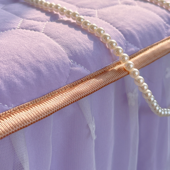 91家纺网 家纺一手货源 找家纺 （总）罗艺轩 2024新款 泡泡纱夹棉床裙白雪公主系列