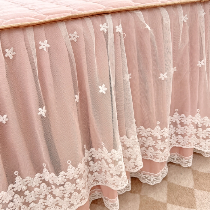 91家纺网 家纺一手货源 找家纺 罗艺轩 2024新款 泡泡纱夹棉床裙白雪公主系列 美人玉