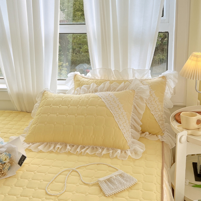 91家纺网 家纺一手货源 找家纺 罗艺轩 2024新款 泡泡纱夹棉床裙白雪公主系列 柠檬黄