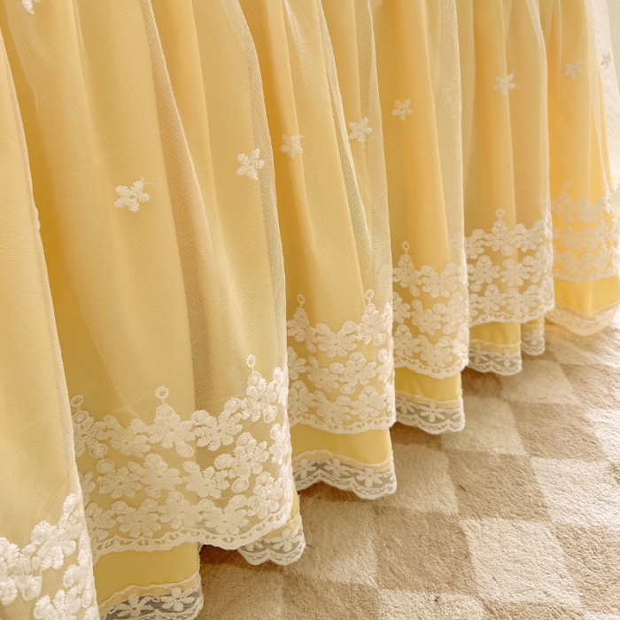 91家纺网 家纺一手货源 找家纺 罗艺轩 2024新款 泡泡纱夹棉床裙白雪公主系列 柠檬黄
