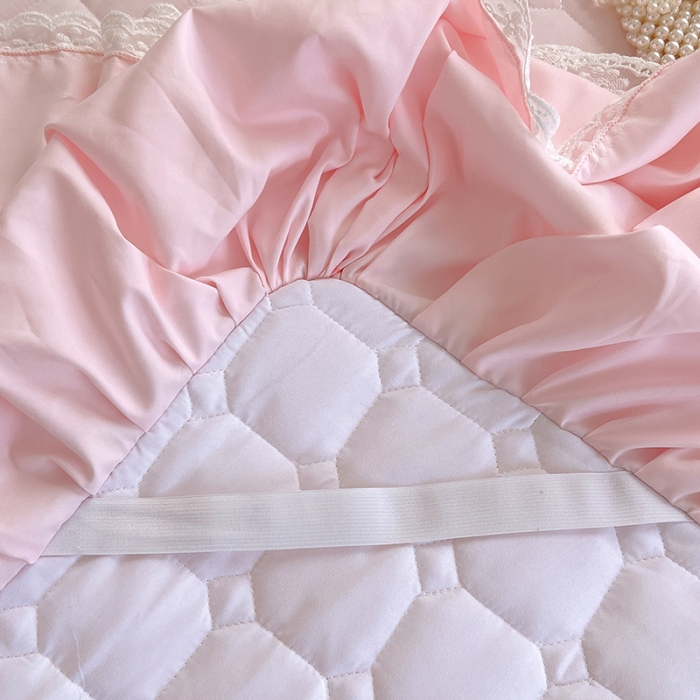 91家纺网 家纺一手货源 找家纺 罗艺轩 2024新款 泡泡纱夹棉床裙白雪公主系列 少女粉