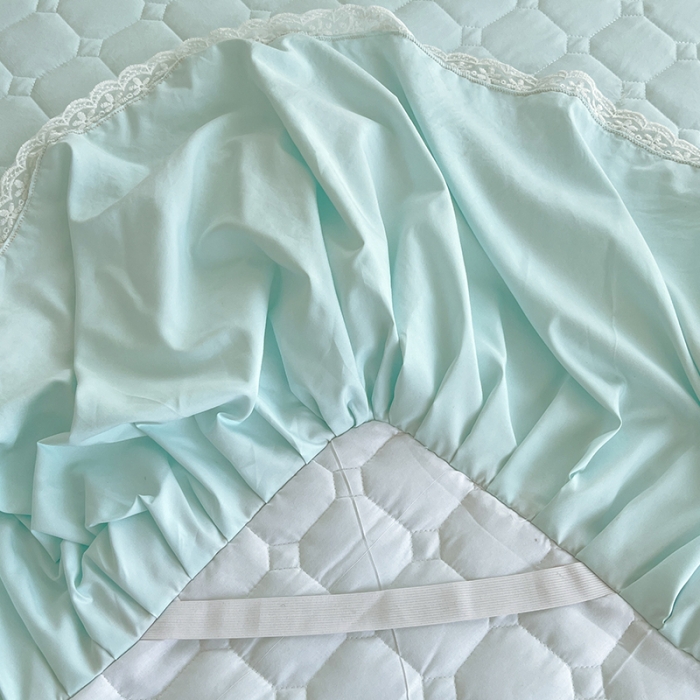 91家纺网 家纺一手货源 找家纺 罗艺轩 2024新款 泡泡纱夹棉床裙白雪公主系列 天空蓝