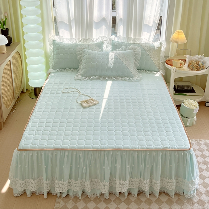 91家纺网 家纺一手货源 找家纺 罗艺轩 2024新款 泡泡纱夹棉床裙白雪公主系列 天空蓝