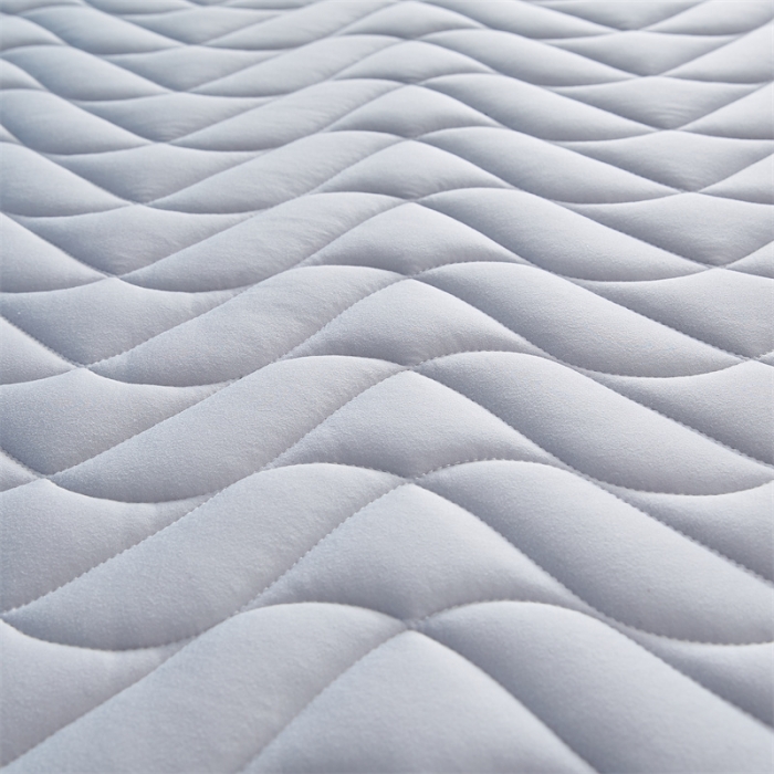 91家纺网 家纺一手货源 找家纺 鹿辉 2023新款烫画牛奶丝立体床垫学生款 如意兔灰波浪