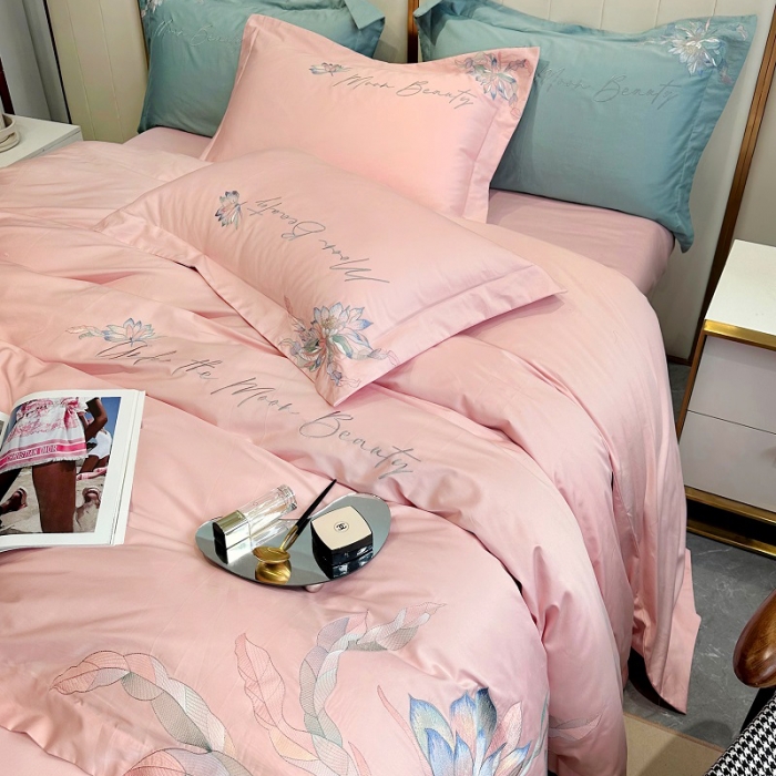 91家纺网 家纺一手货源 找家纺 宅家居 2024轻奢小香风纯棉长绒棉四件套奥菲亚系列 奥菲亚-冰肌粉