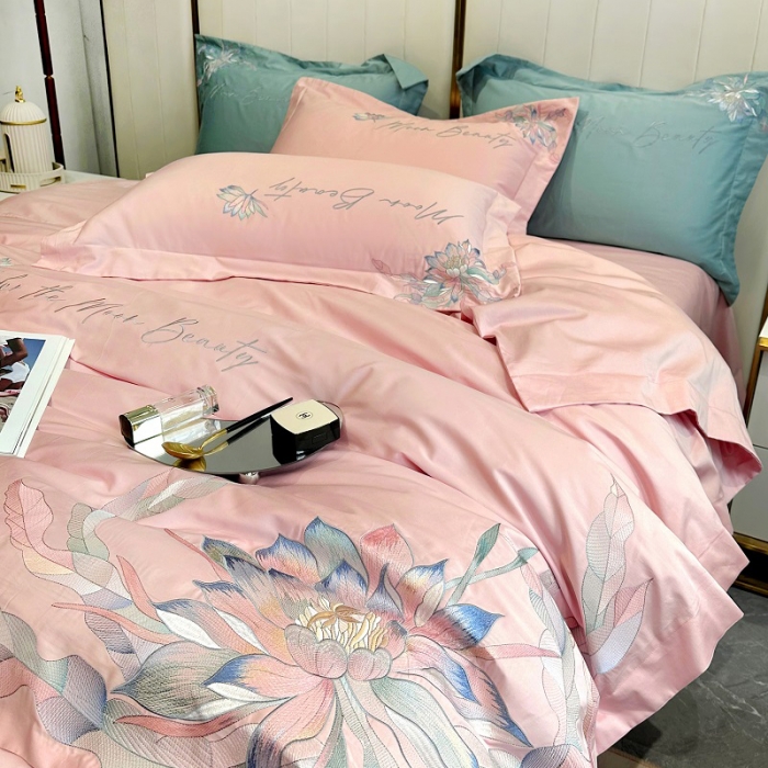 91家纺网 家纺一手货源 找家纺 宅家居 2024轻奢小香风纯棉长绒棉四件套奥菲亚系列 奥菲亚-冰肌粉