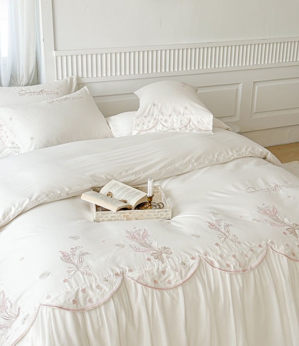 91家纺网 家纺一手货源 找家纺 亲亲公主2025新款全棉蕾丝公主风铃兰花开四件套 铃兰花开白色