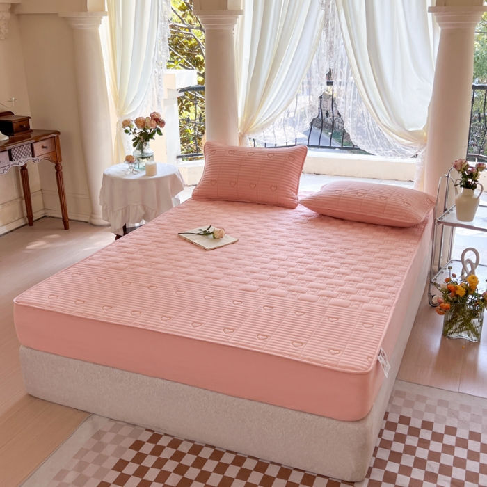 91家纺网 家纺一手货源 找家纺 尊康家纺（原磊科） 2024新款全棉色织夹棉床笠心相印系列 心相印-粉玉