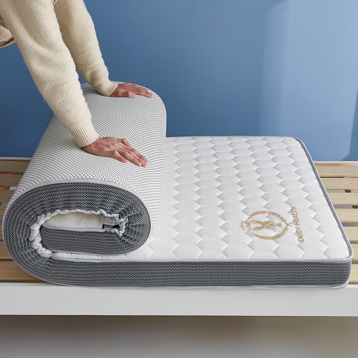 91家纺网 家纺一手货源 找家纺 （总）鹿辉 2023新款烫画牛奶丝立体床垫学生床垫